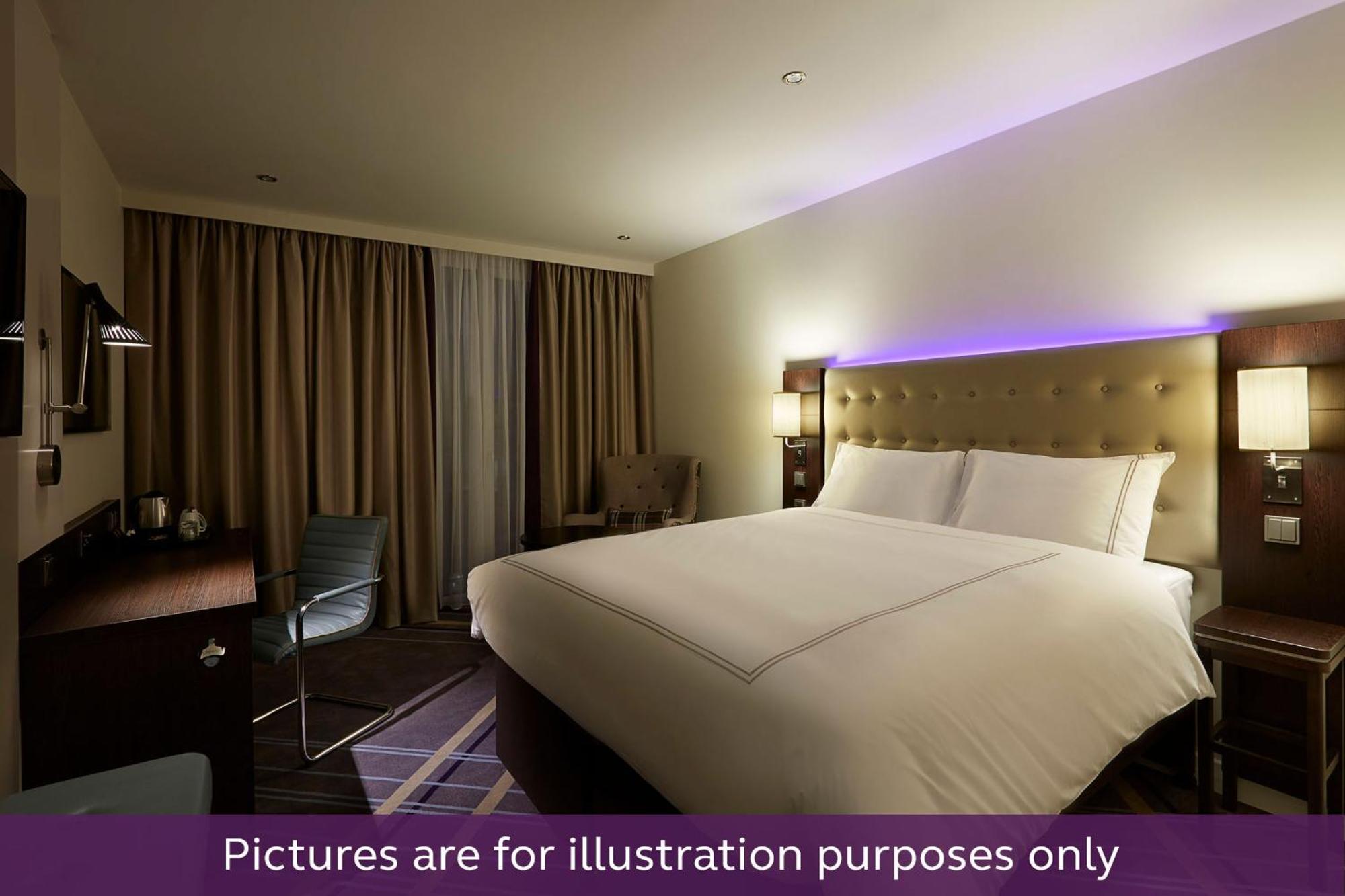 Premier Inn Koeln City Centre Exterior foto